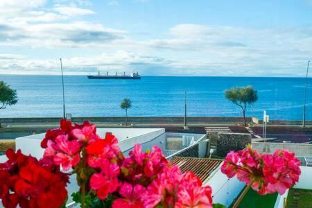 Consuls Ocean View Apartment Понта Делгада Екстериор снимка